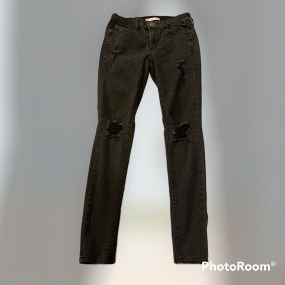 SO Black Low Rise Ripped Jeggings - Picture 2 of 8